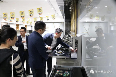 紹興市統計局副局長曹繪宏一行調研雅士林集成灶，助力企業市場高質量發展